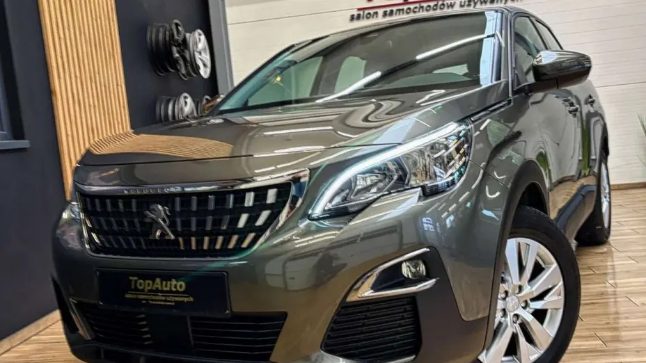 PEUGEOT 3008 -