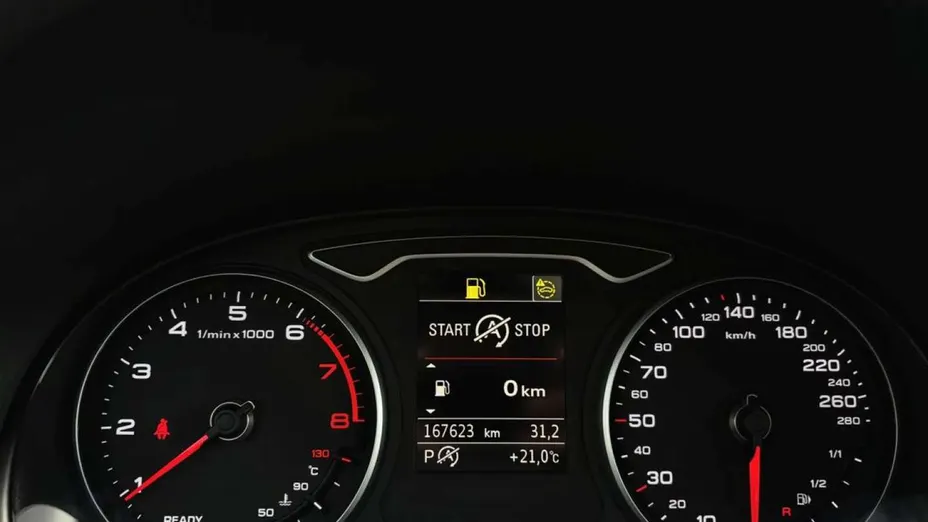 AUDI Q2 -