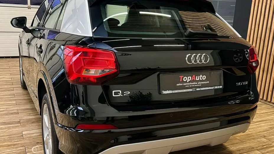 AUDI Q2 -
