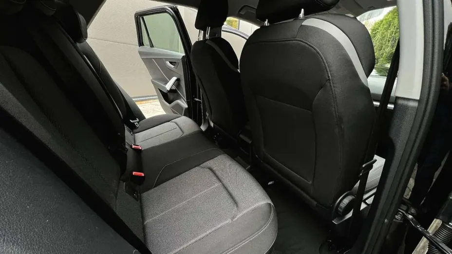AUDI Q2 -