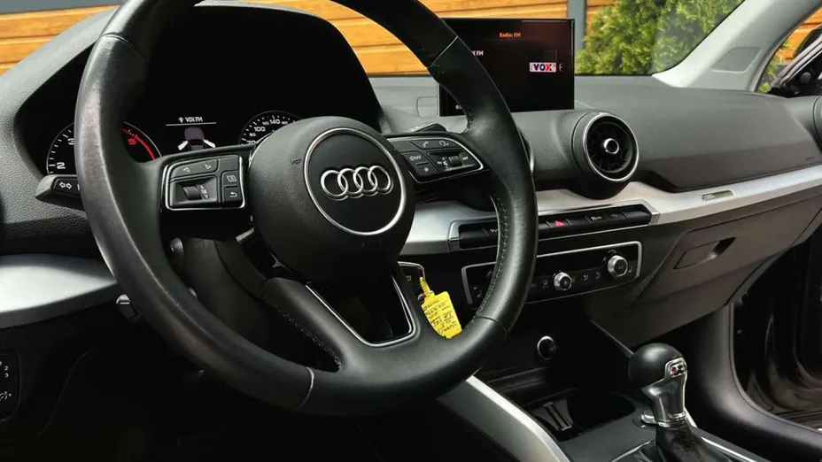AUDI Q2 -