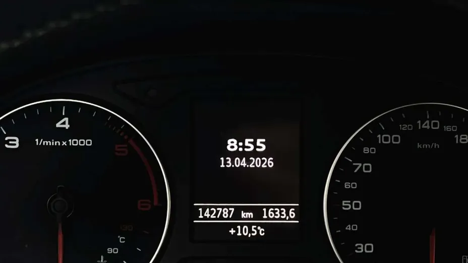 AUDI Q2 -