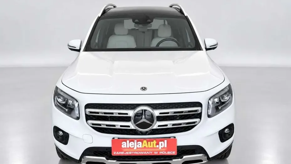 MERCEDES-BENZ GLB -