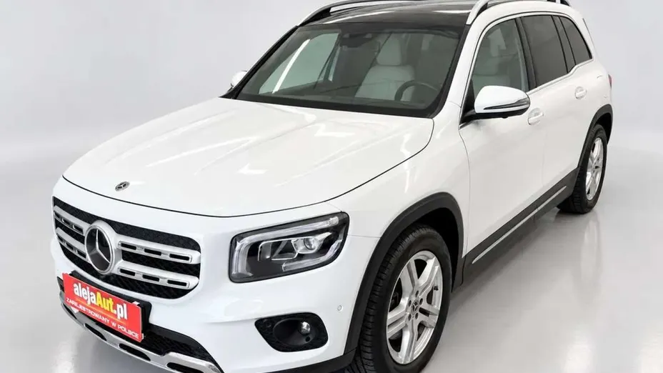 MERCEDES-BENZ GLB -