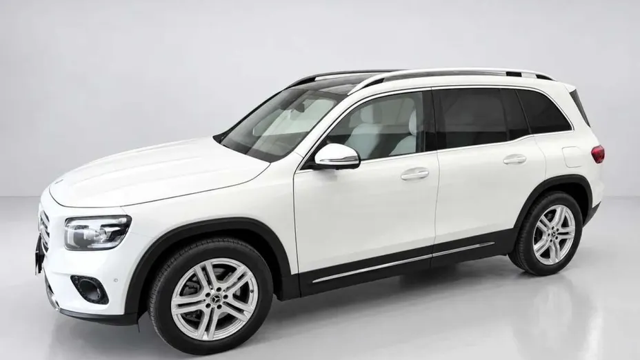 MERCEDES-BENZ GLB -