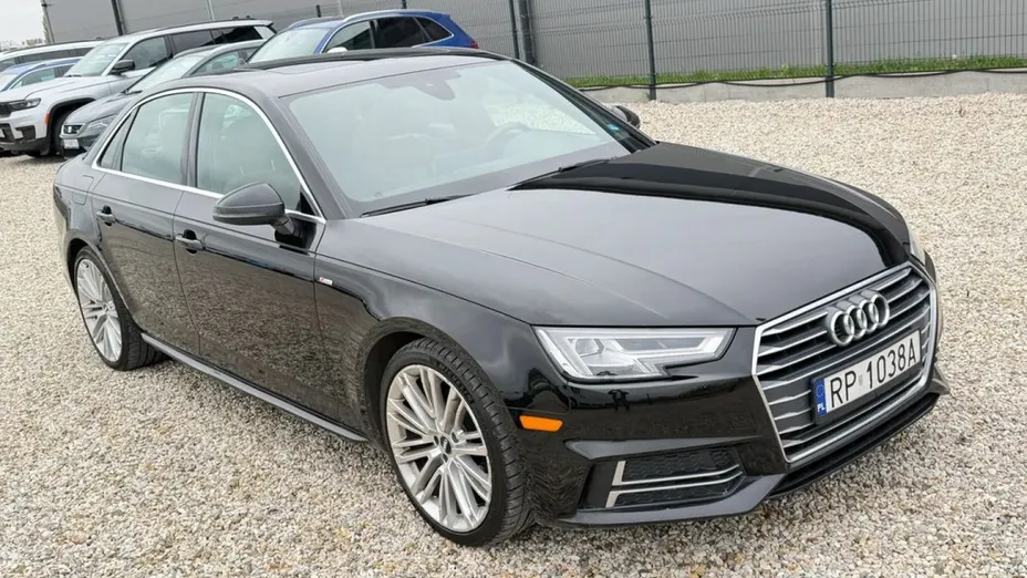 AUDI A4 -