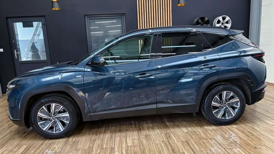 HYUNDAI Tucson -
