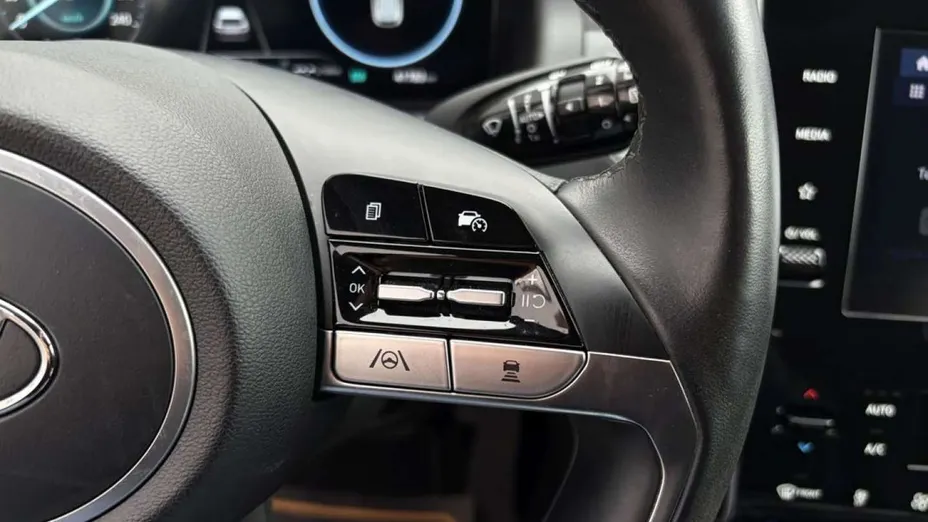 HYUNDAI Tucson -