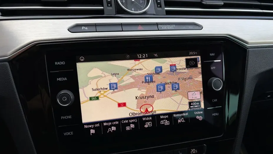 VOLKSWAGEN Passat -
