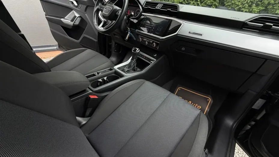 AUDI Q3 Sportback -