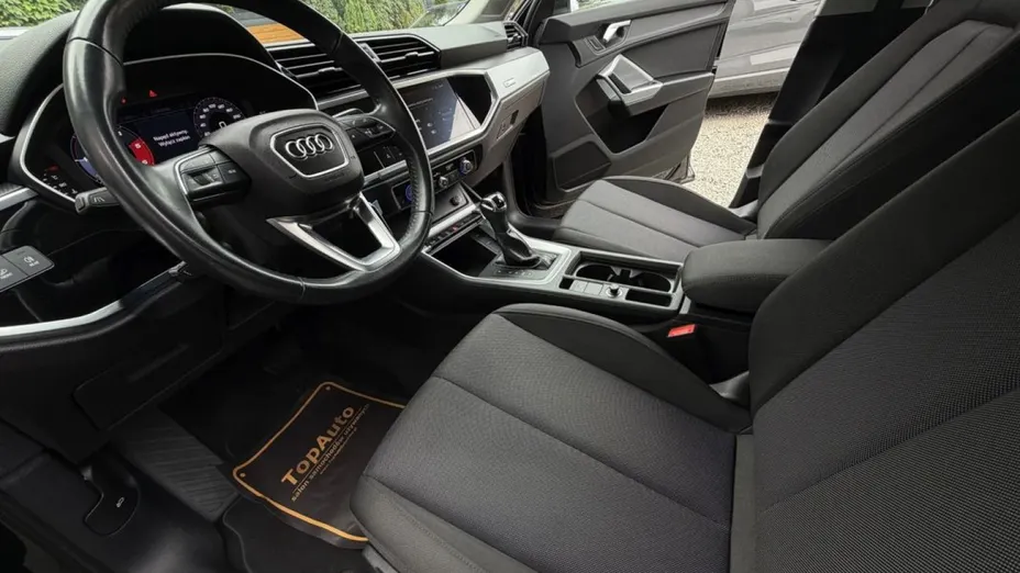 AUDI Q3 Sportback -