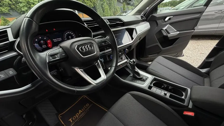 AUDI Q3 Sportback -