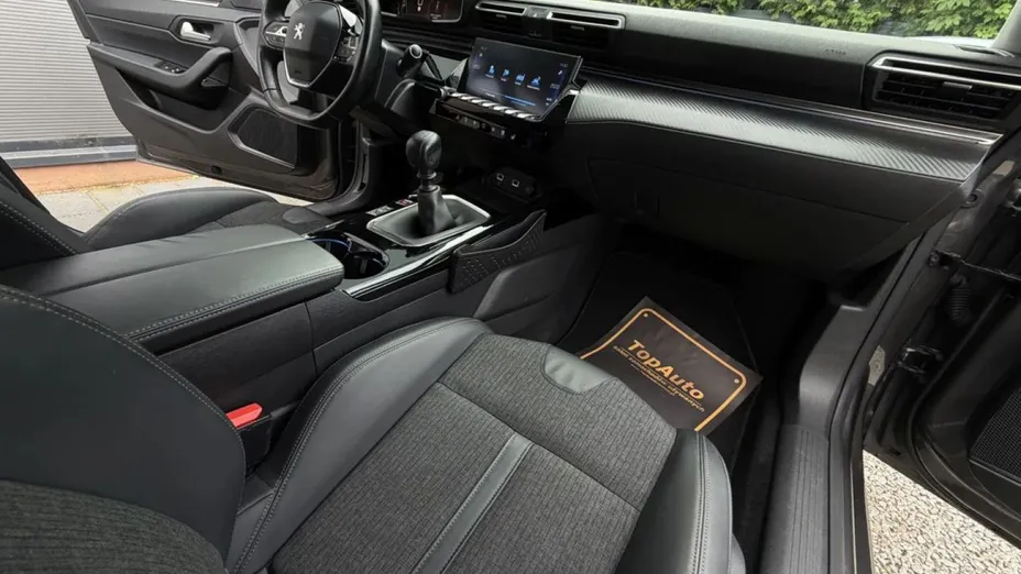 PEUGEOT 508 -
