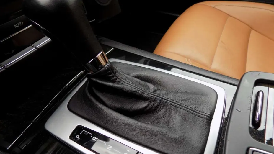 MERCEDES-BENZ E Klasa -