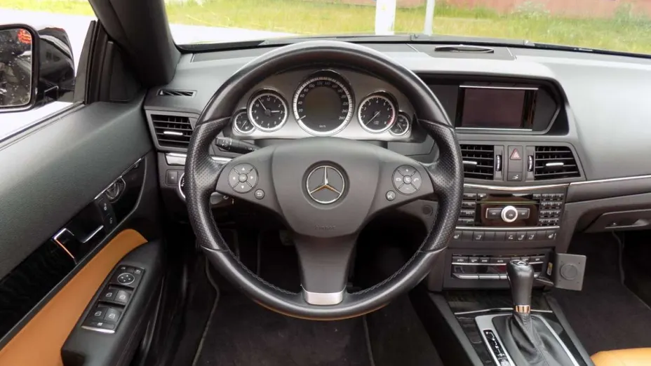 MERCEDES-BENZ E Klasa -