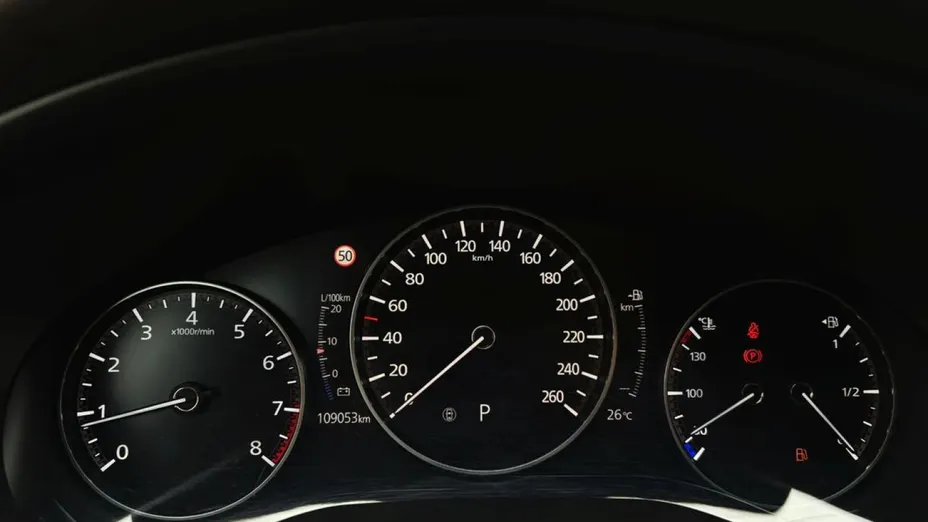 MAZDA CX-30 -
