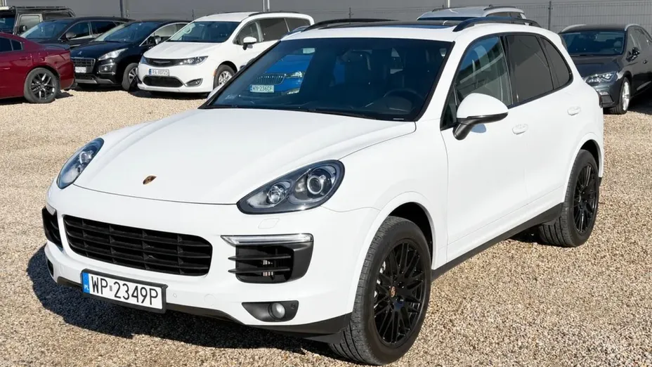 PORSCHE Cayenne -