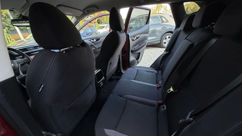 NISSAN Qashqai -