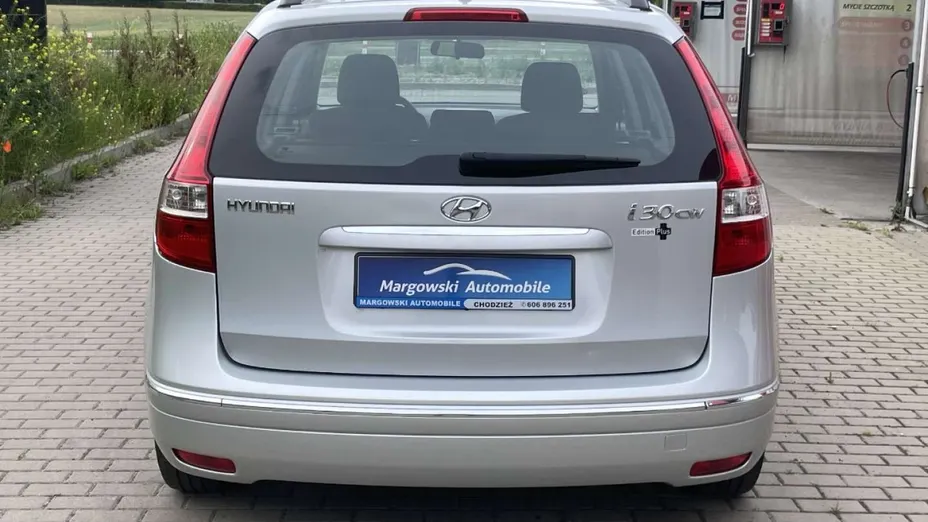 HYUNDAI i30 -