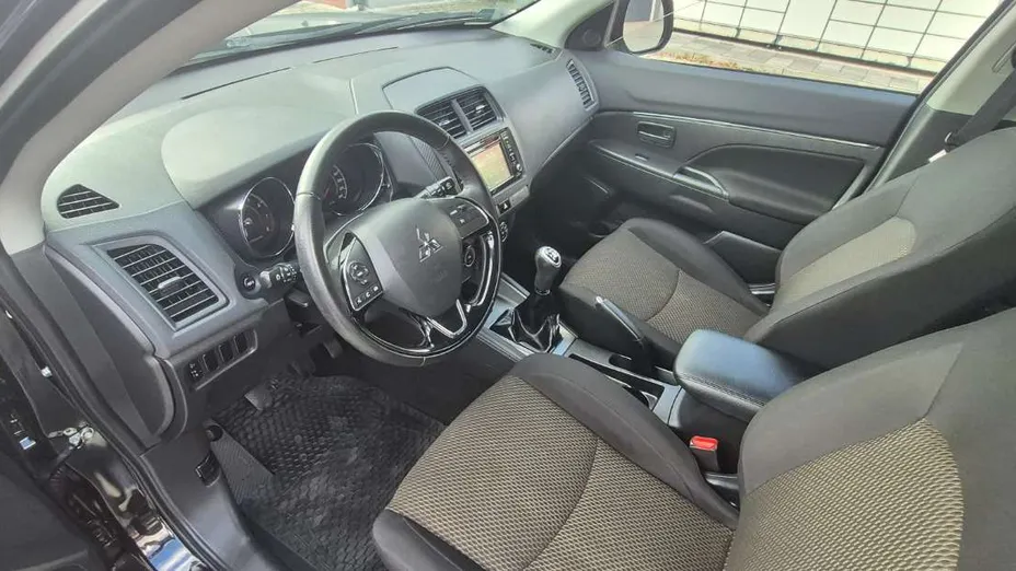 MITSUBISHI ASX -