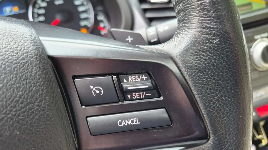 SUBARU Outback -