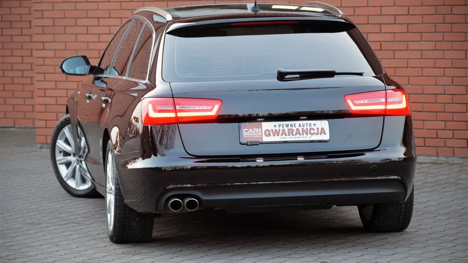 AUDI A6 -