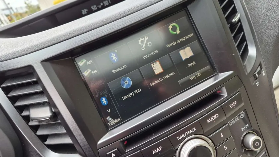 SUBARU Outback -