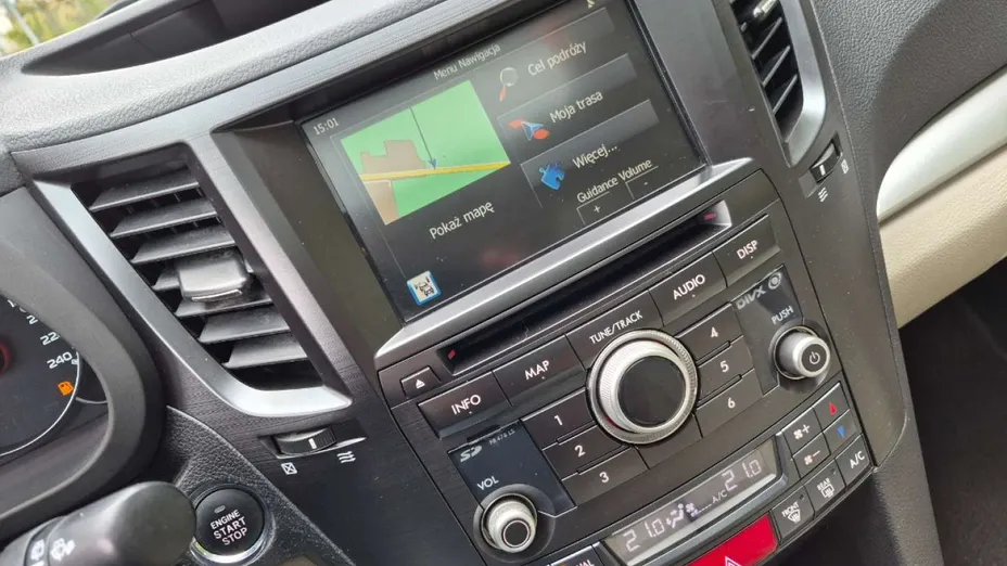 SUBARU Outback -