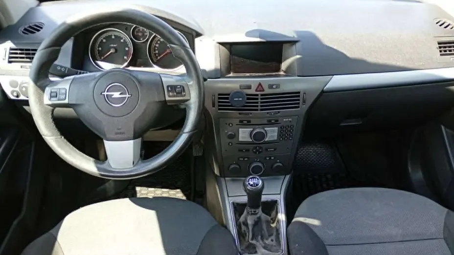 OPEL Astra -