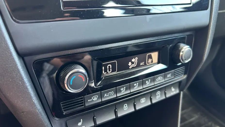 SKODA Rapid -