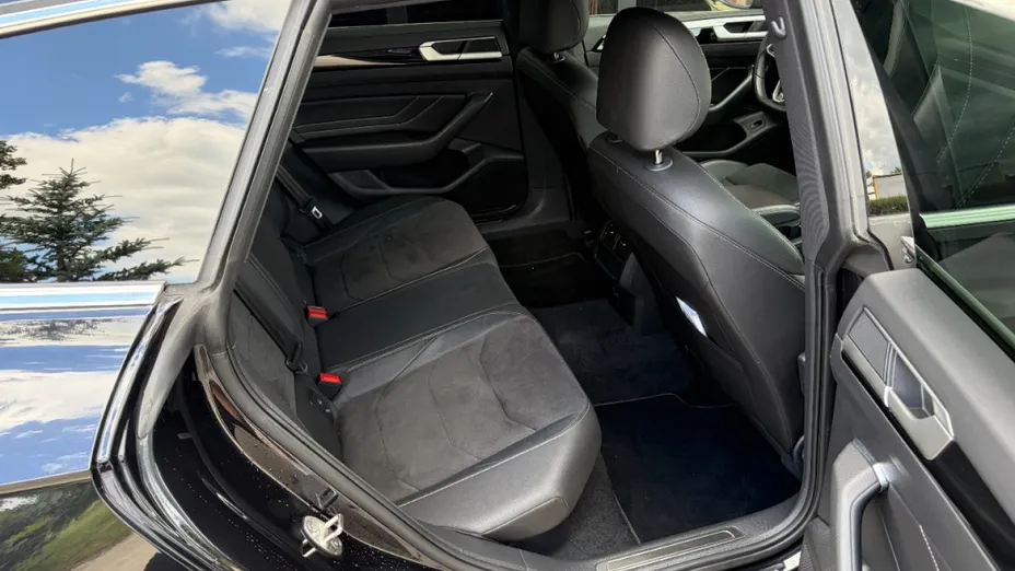VOLKSWAGEN Arteon -