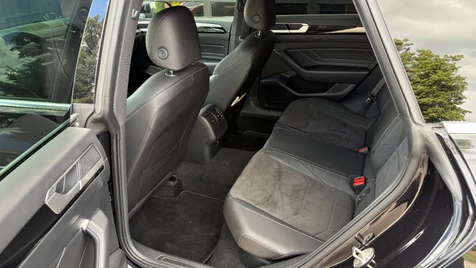 VOLKSWAGEN Arteon -