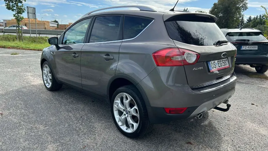 FORD Kuga -