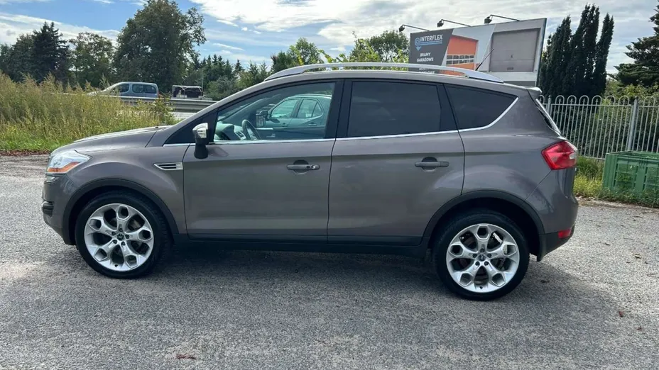 FORD Kuga -