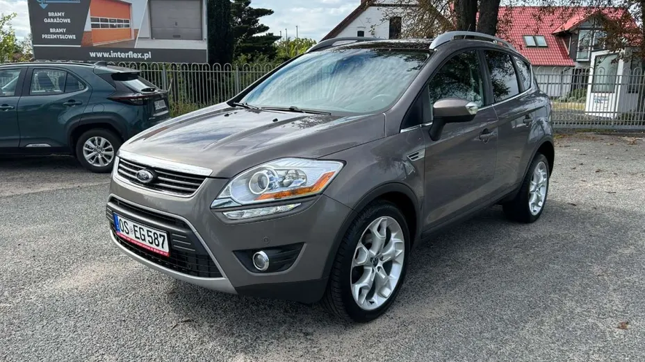 FORD Kuga -