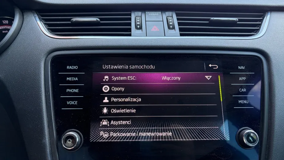 SKODA Octavia -