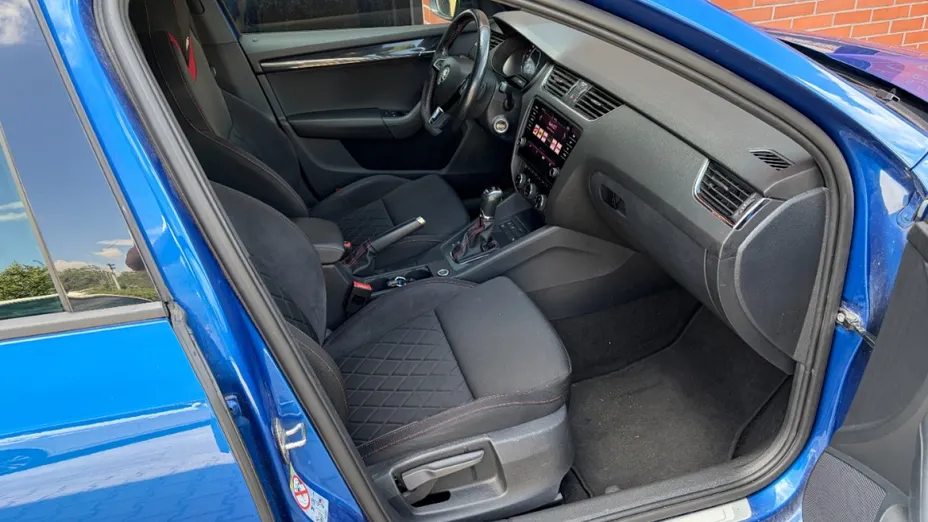 SKODA Octavia -