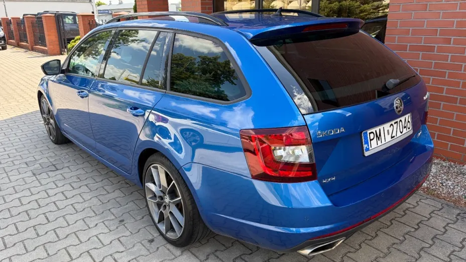 SKODA Octavia -