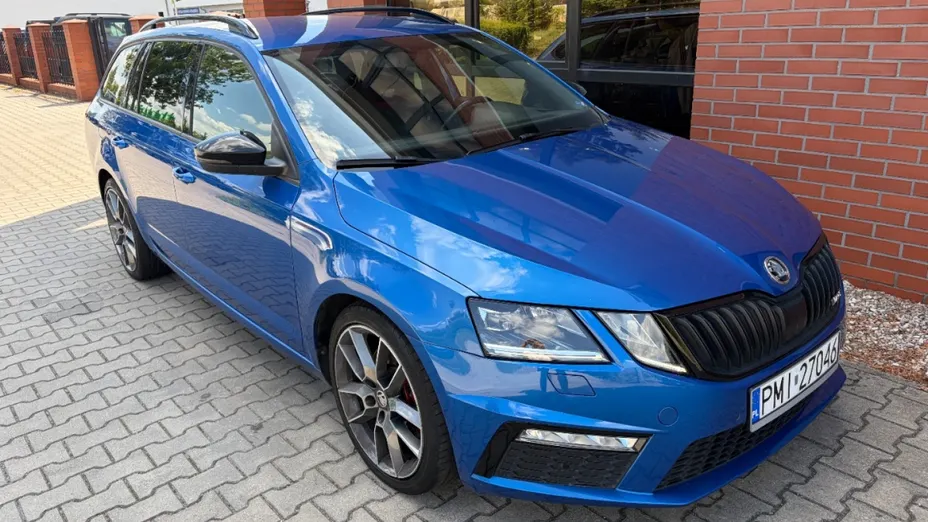 SKODA Octavia -