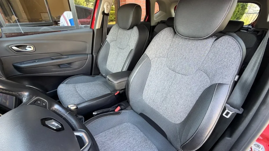 RENAULT Captur -