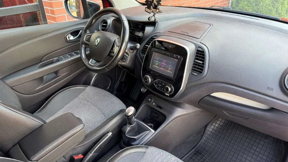 RENAULT Captur -