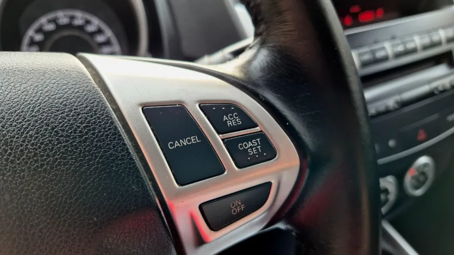 MITSUBISHI ASX -