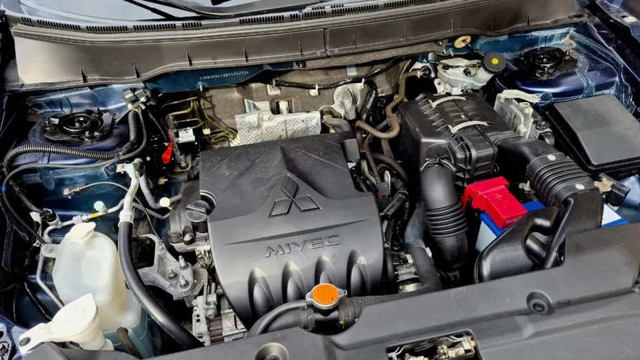 MITSUBISHI ASX -