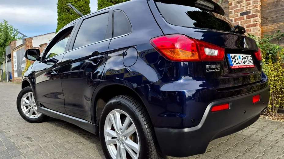 MITSUBISHI ASX -