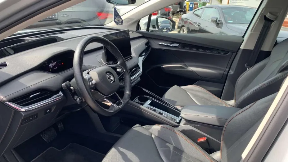 SKODA Enyaq -