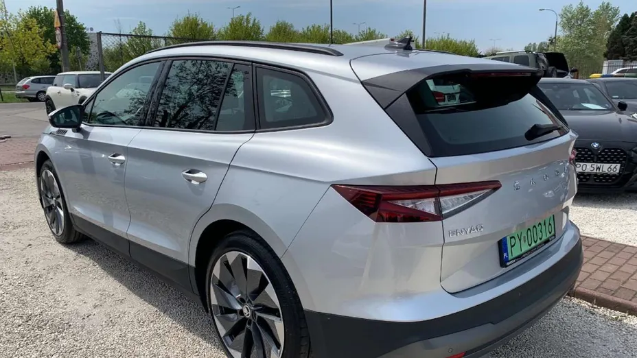 SKODA Enyaq -