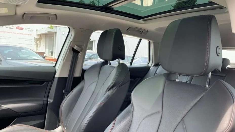 SKODA Enyaq -