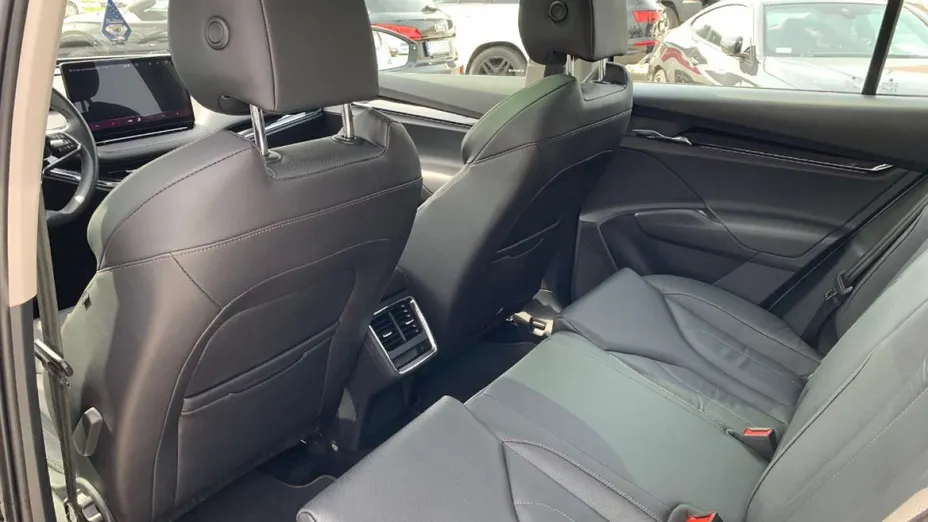 SKODA Enyaq -