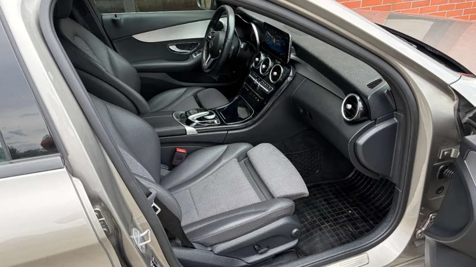 MERCEDES-BENZ C Klasa -