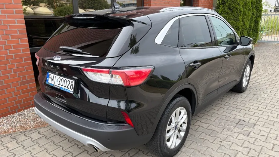 FORD Kuga -